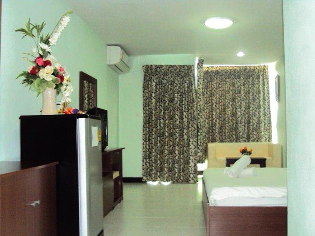 Aryan Suites Hotel Bangkok Kamer foto