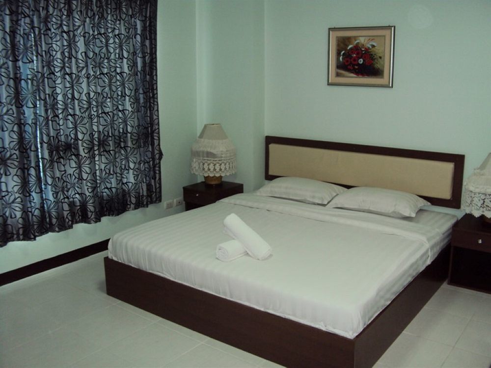Aryan Suites Hotel Bangkok Buitenkant foto